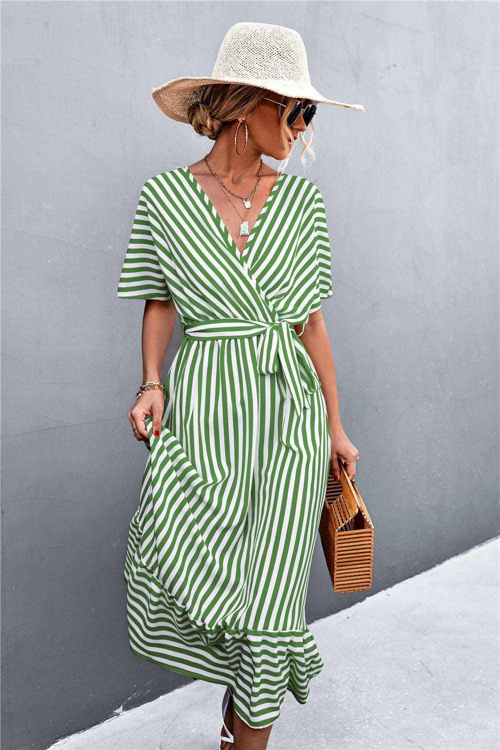Classic hot selling product cross V-neck lace-up striped swing dress for spring and summer
